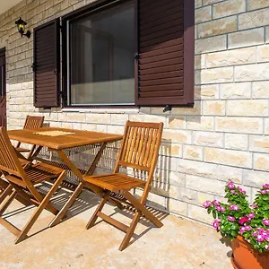 Olivera Apartament Trogir